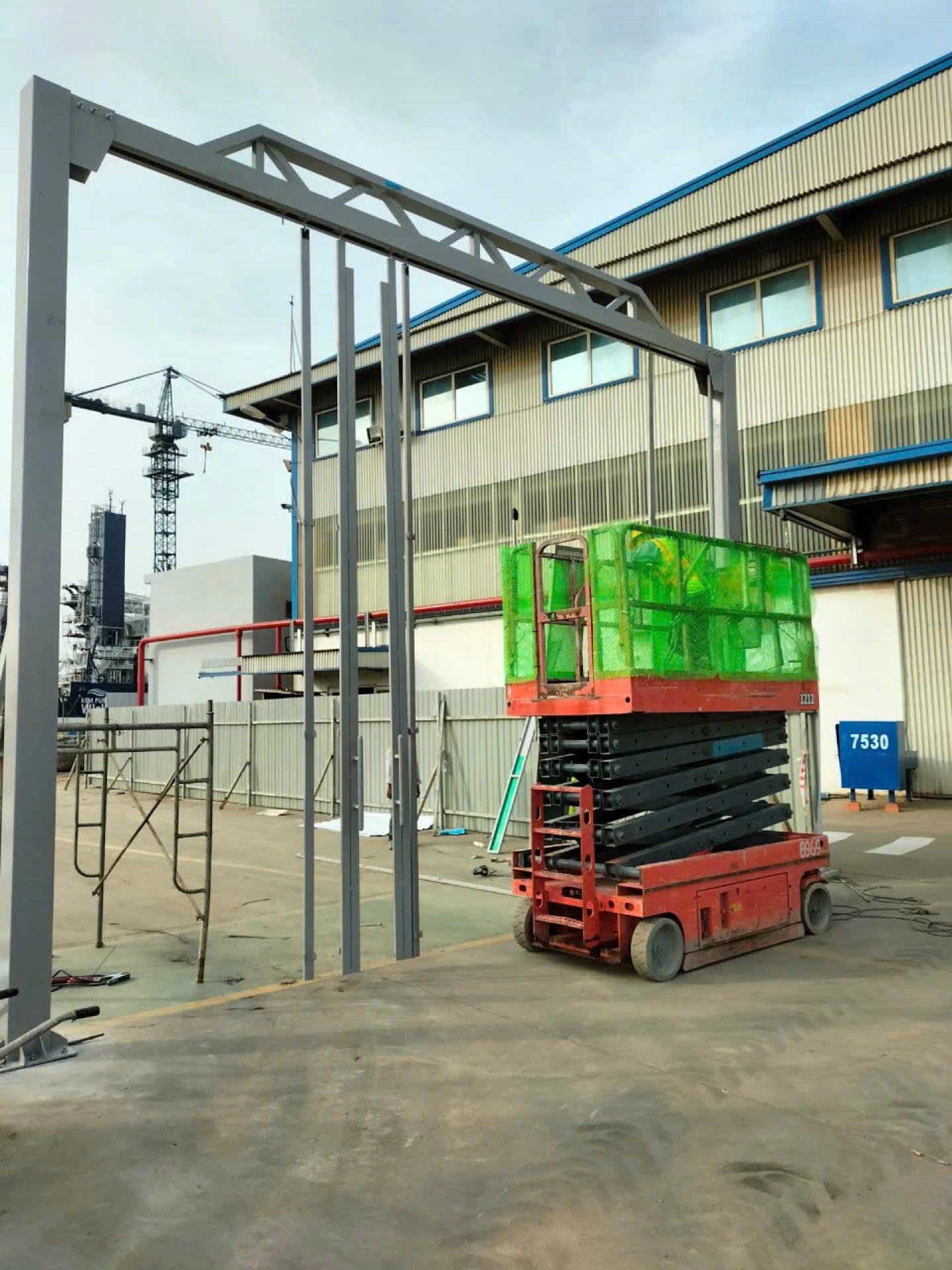 thi cong co khi khung sat HP Technic1